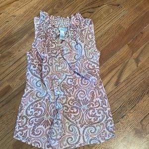 Detailed fancy top